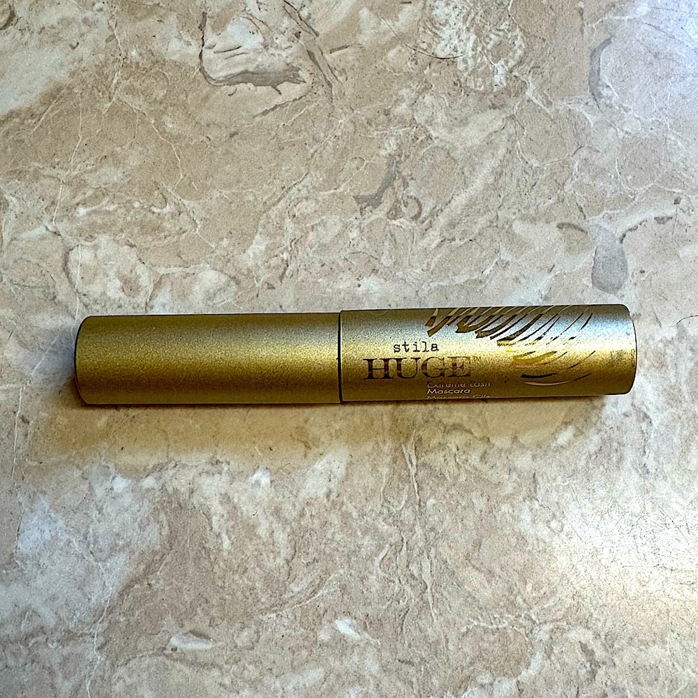 Stila HUGE Extreme Lash Black Mascara Travel Size .2fl oz NEW
